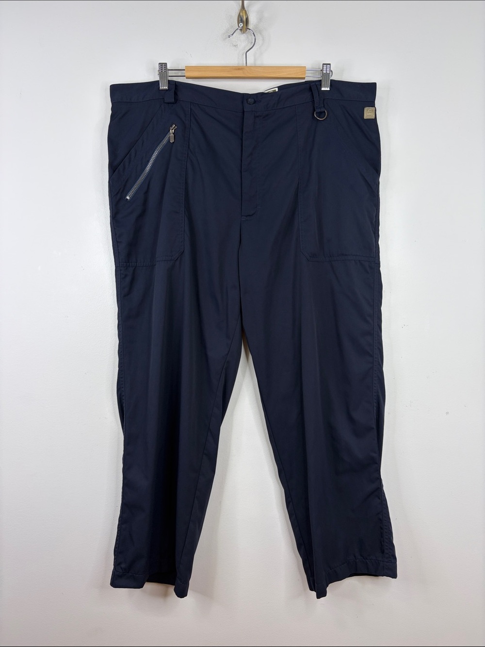 Tilley Pants Mens 42 x 28 Navy Blue Straight Leg Lightweight Made in Canada